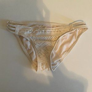Xhilaration Bottom in Medium - Worn Once